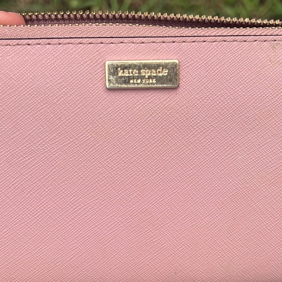 KATE SPADE wallet - Picture 1 of 2